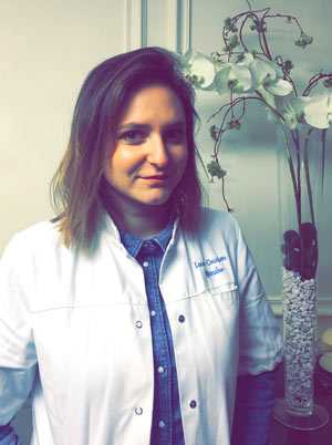 Laura - Infirmière diplômée d’état (IDE) - Responsable des soins au cabinet de Paris 17